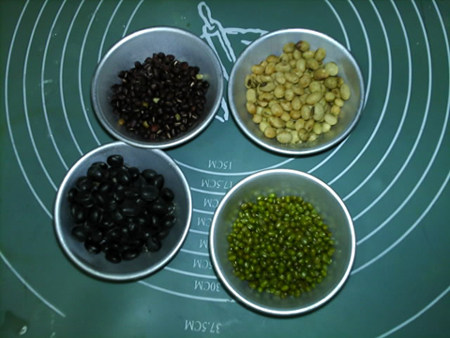 四色豆浆步骤1