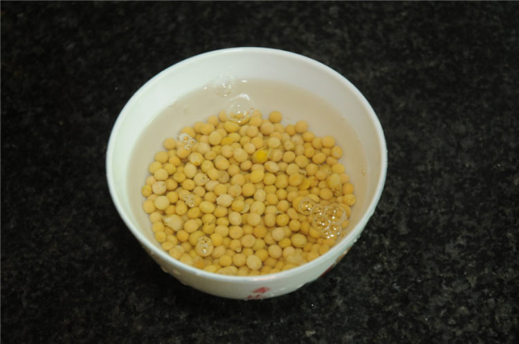 木瓜西米豆浆步骤1