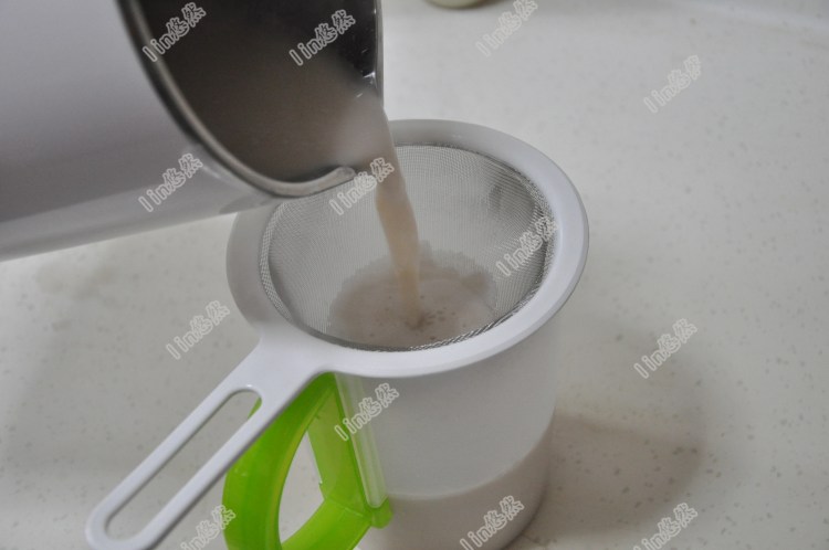 花生莲子豆浆步骤4