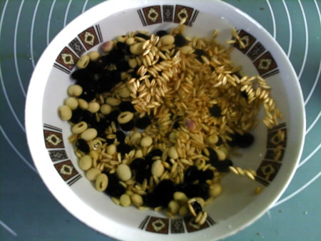 红枣燕麦二豆豆浆步骤3