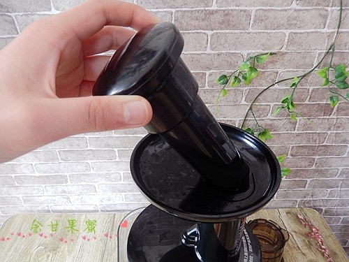 鲜榨果汁步骤7