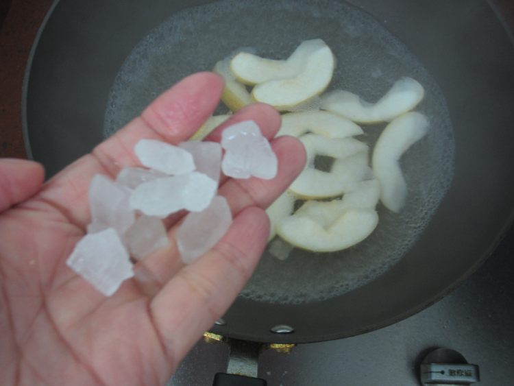 雪梨菊花茶步骤7