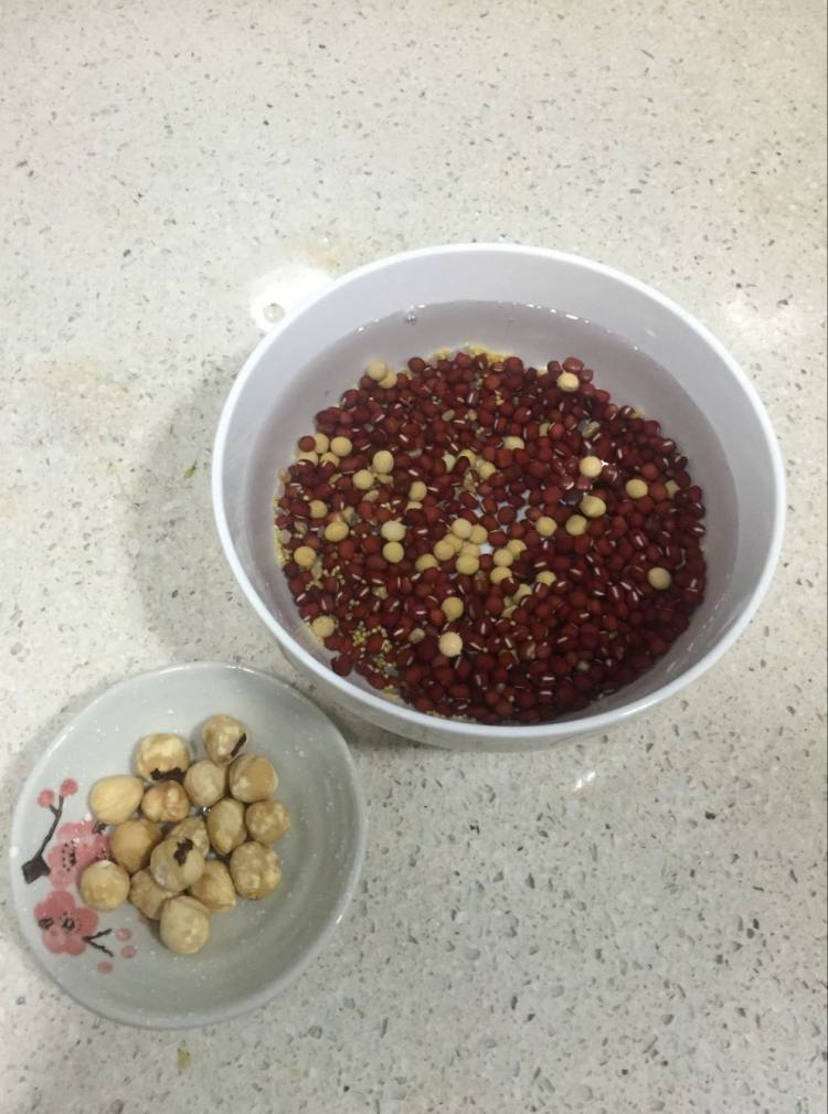 坚果红豆糊步骤2