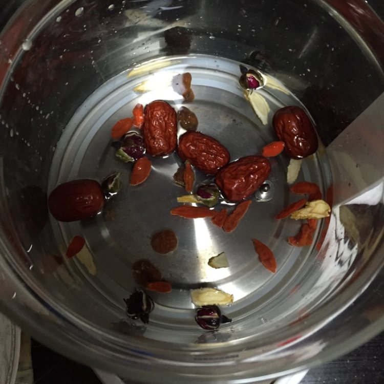 西洋参玫瑰花茶步骤4