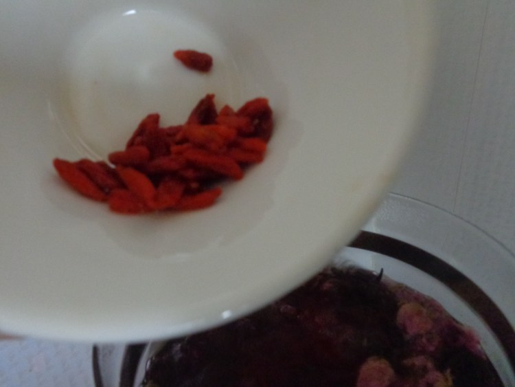 洛神玫瑰枸杞茶步骤6