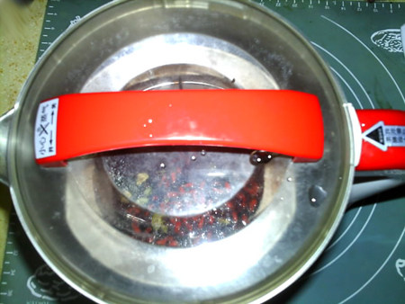 补肾养发黑豆浆步骤7