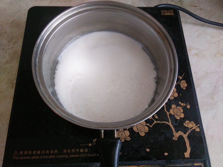 自制脱脂牛奶步骤3
