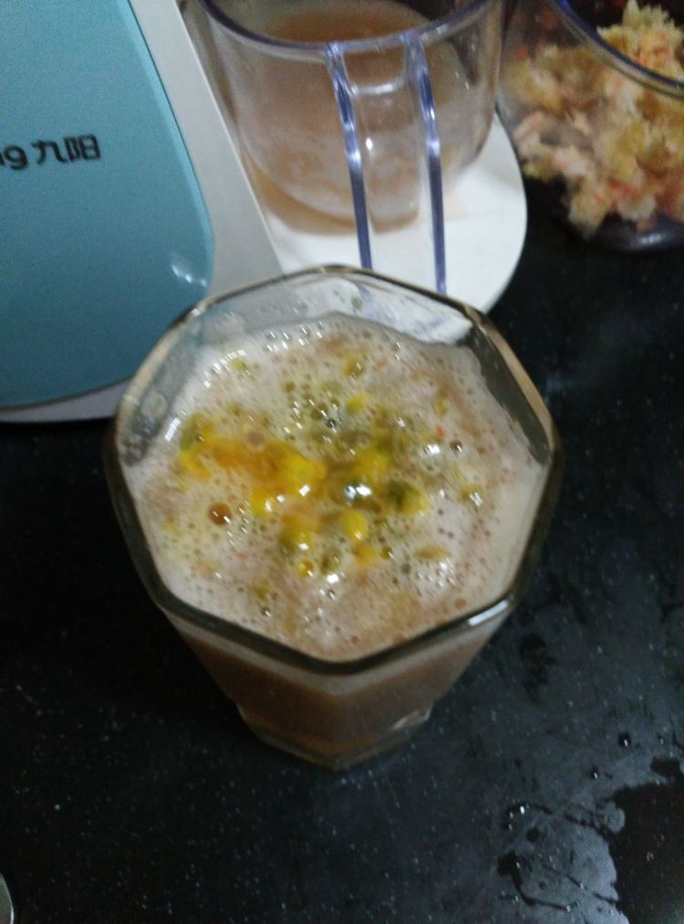 百香果雪梨汁步骤5