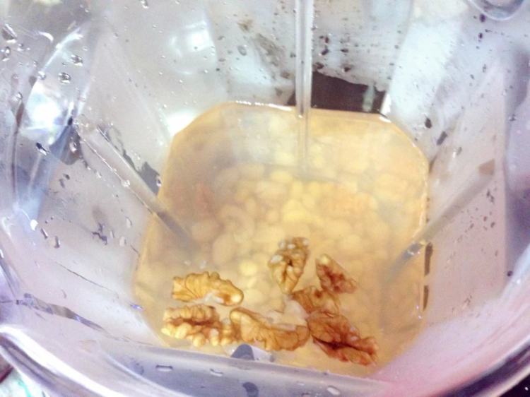 核桃花生豆浆步骤7