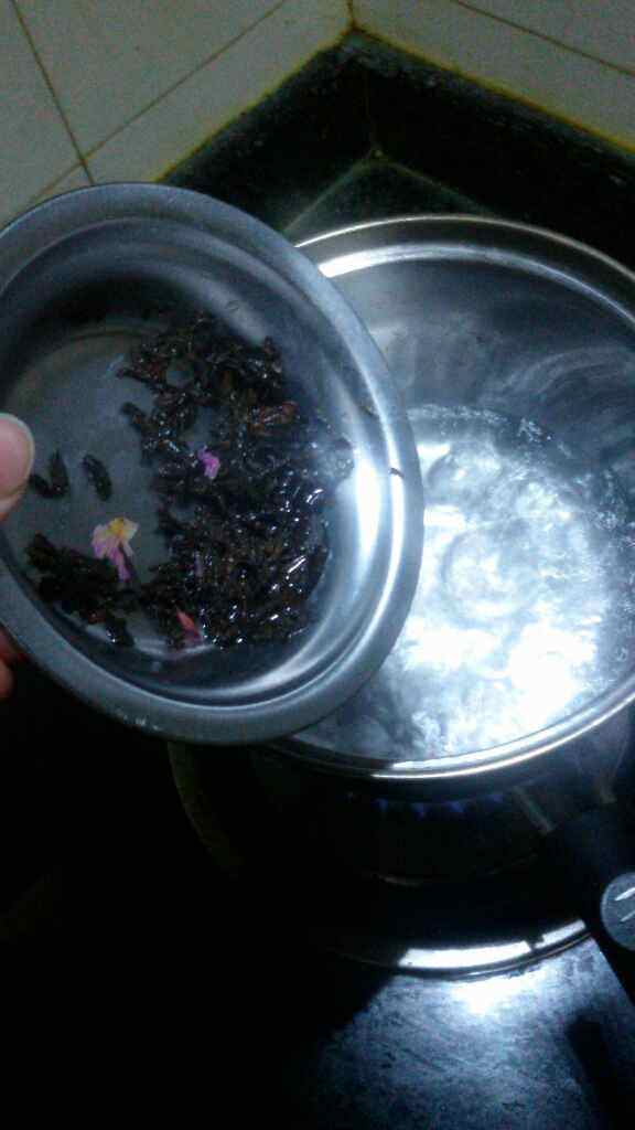 香滑奶茶步骤3