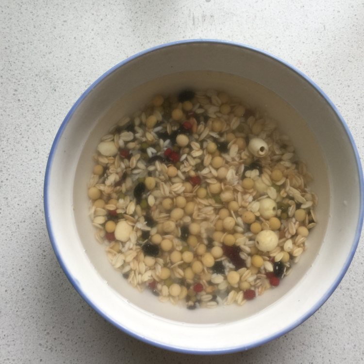 五谷杂粮豆浆步骤2