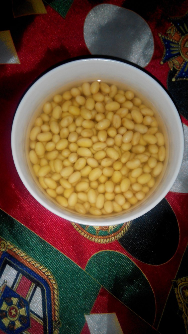 香醇豆浆步骤1