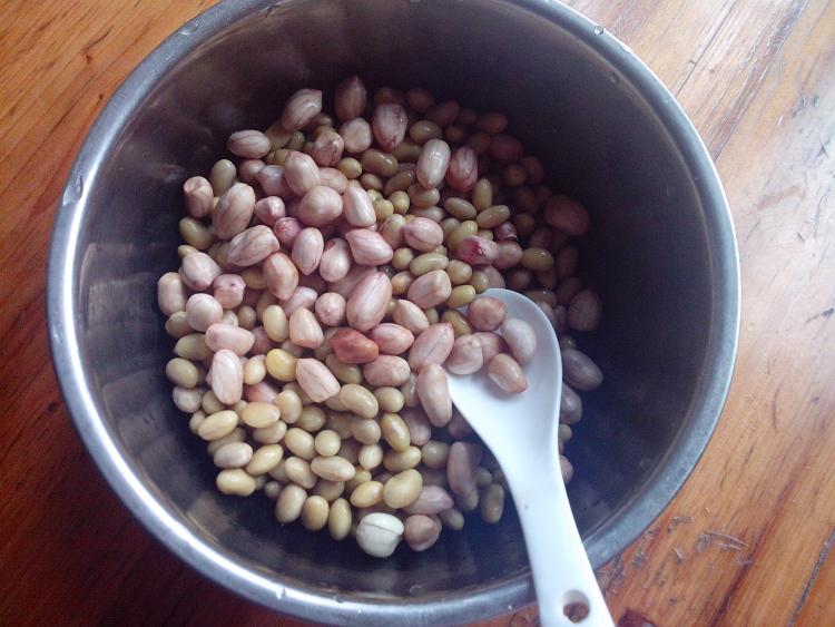 花生黄豆浆步骤3