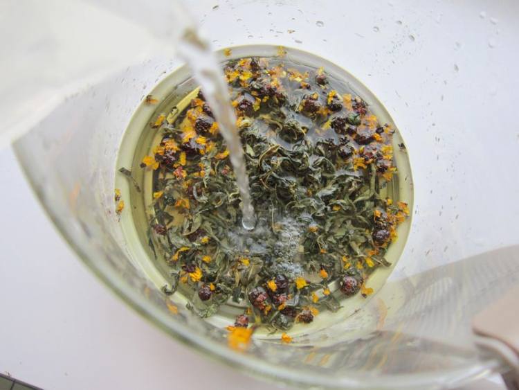 雪菊罗布麻茶步骤5