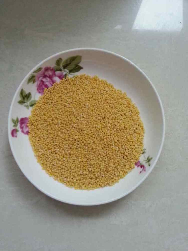 枸杞小米豆浆步骤1