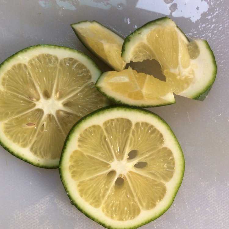 百香果青柠薄荷饮步骤3