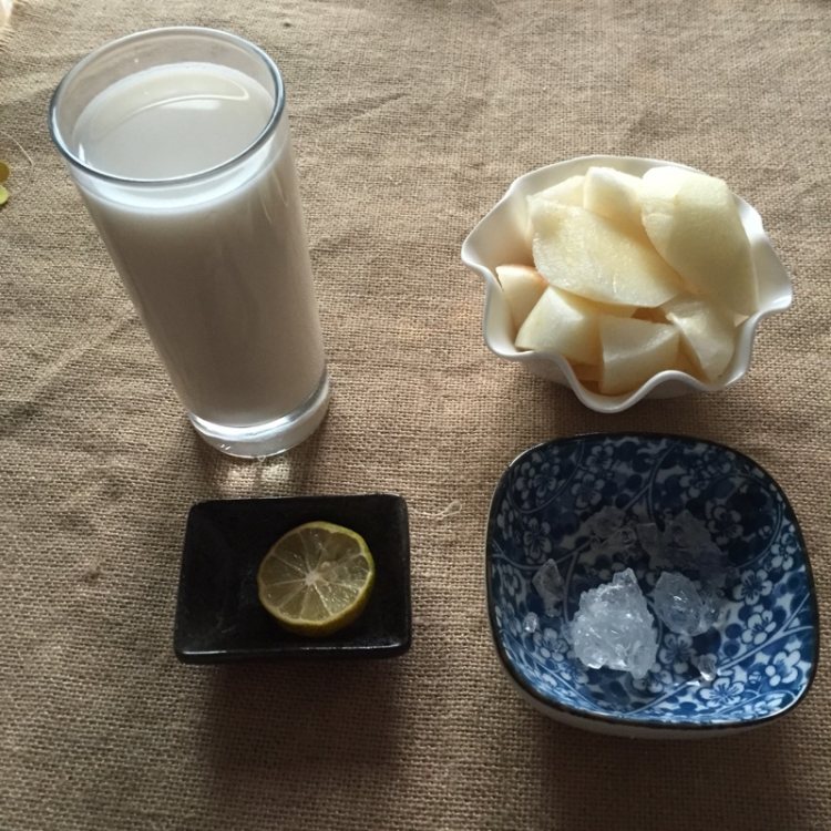 雪梨冰糖豆浆步骤1