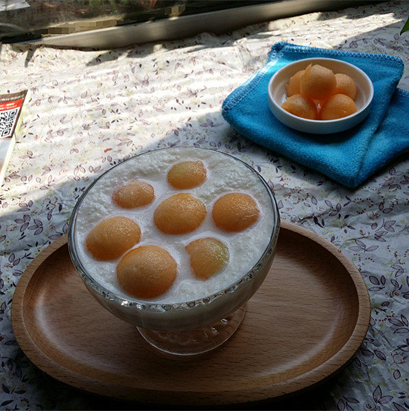 哈蜜瓜奶昔步骤8