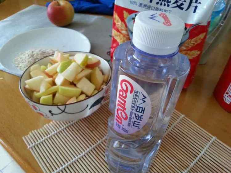 黄豆燕麦苹果浆步骤3