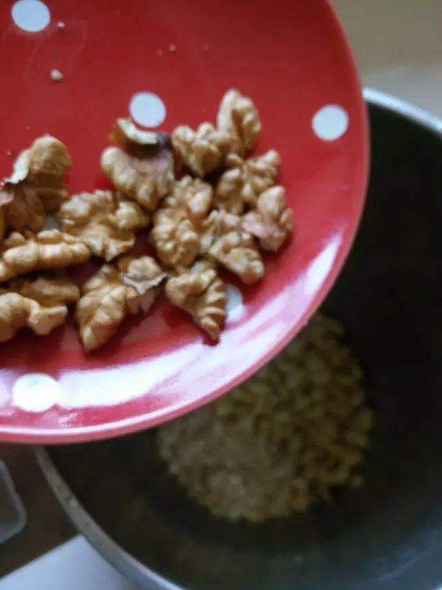 核桃燕麦豆浆步骤5