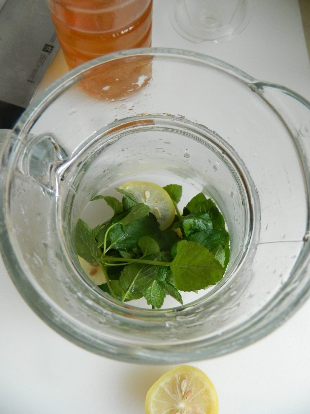 薄荷柠檬茶步骤3