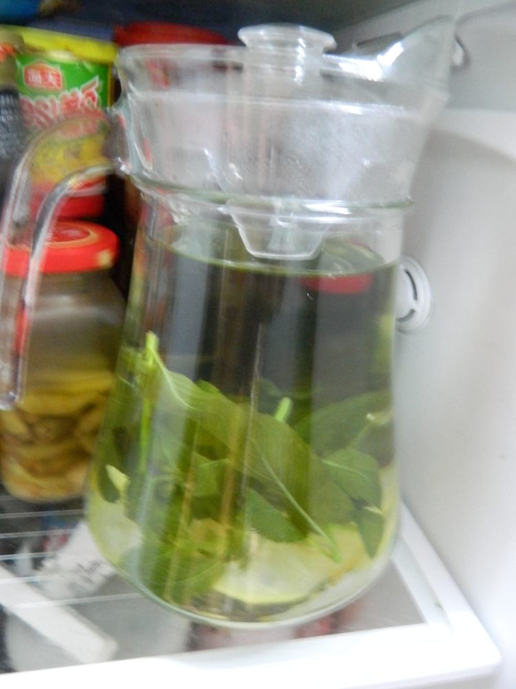 薄荷柠檬茶步骤5