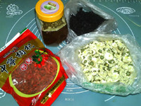 杞菊桑葚膏步骤1