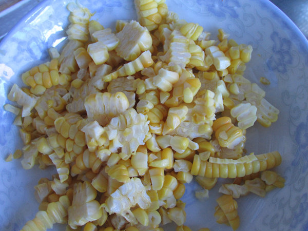 【手工美食】奶清玉米步骤2