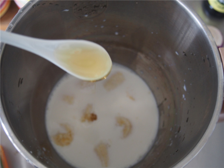 香蕉牛奶步骤4