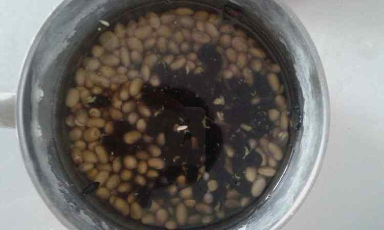黑黄豆浆步骤1