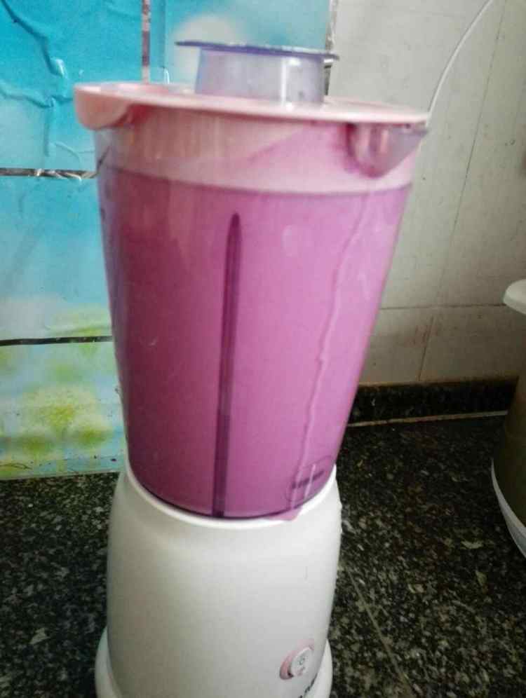 营养紫薯奶昔步骤7