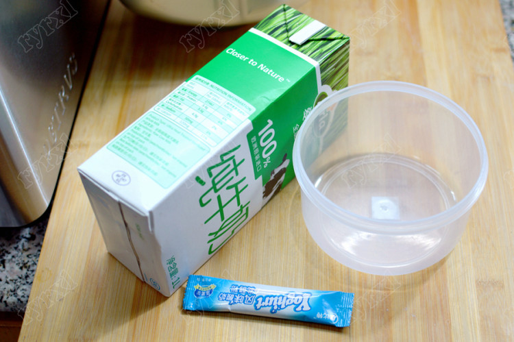 面包机版蓝莓酸奶步骤1