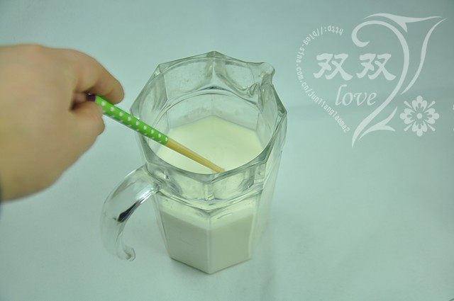 自制醇香酸奶步骤5