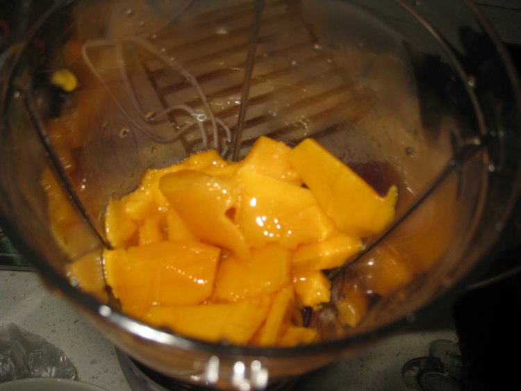芒果酸奶特饮步骤3