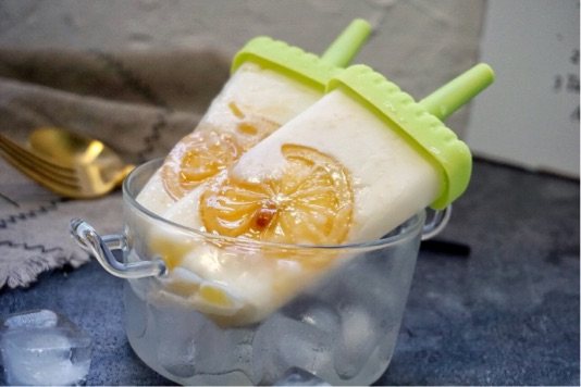 柠檬蜜凤梨果酱酸奶冰步骤12