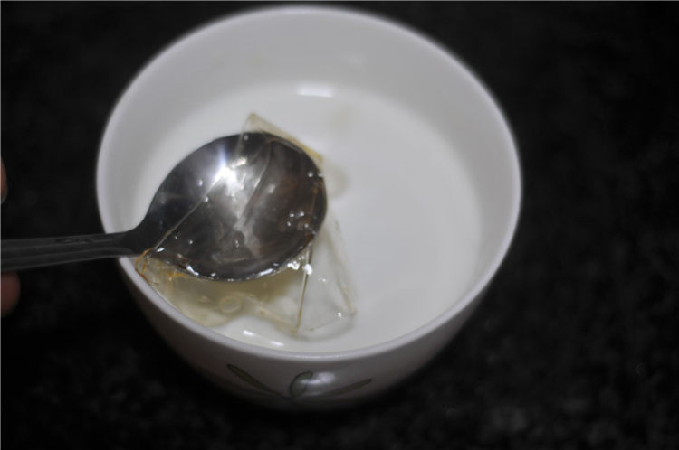 酸甜蓝莓慕斯步骤3