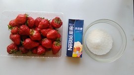草莓冰淇淋步骤1