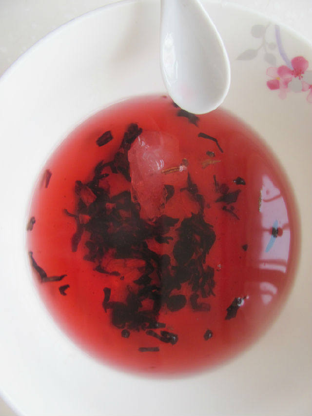 朗姆花茶果冻步骤4