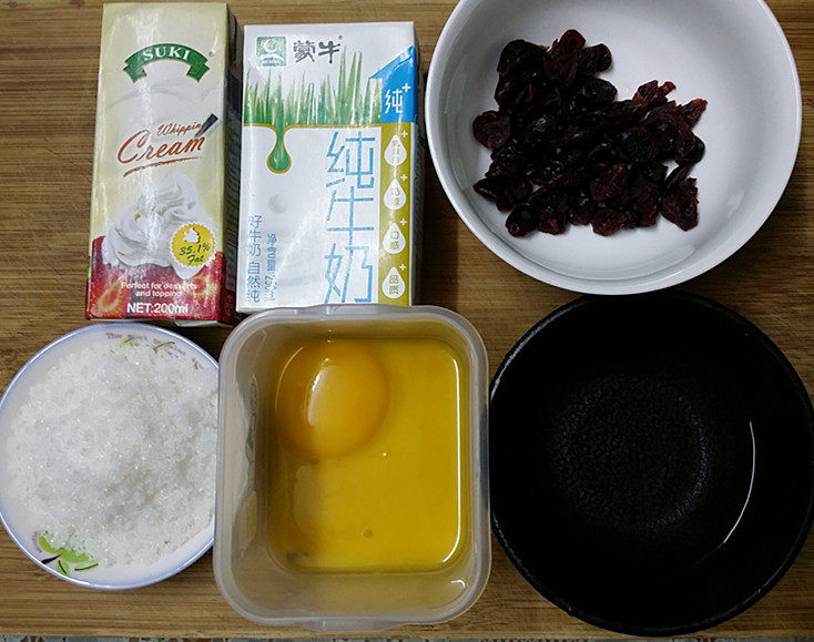 蔓越莓冰淇淋步骤1