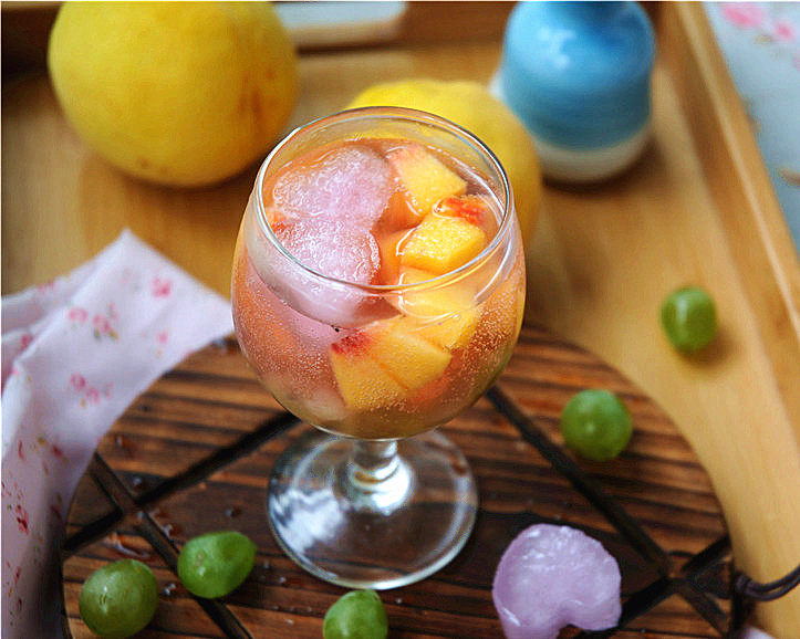 浓情蜜意鸡尾酒步骤7