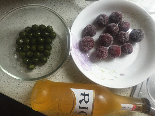 冰镇杨梅鸡尾酒步骤8