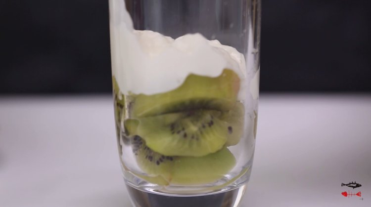水果酸奶杯步骤6