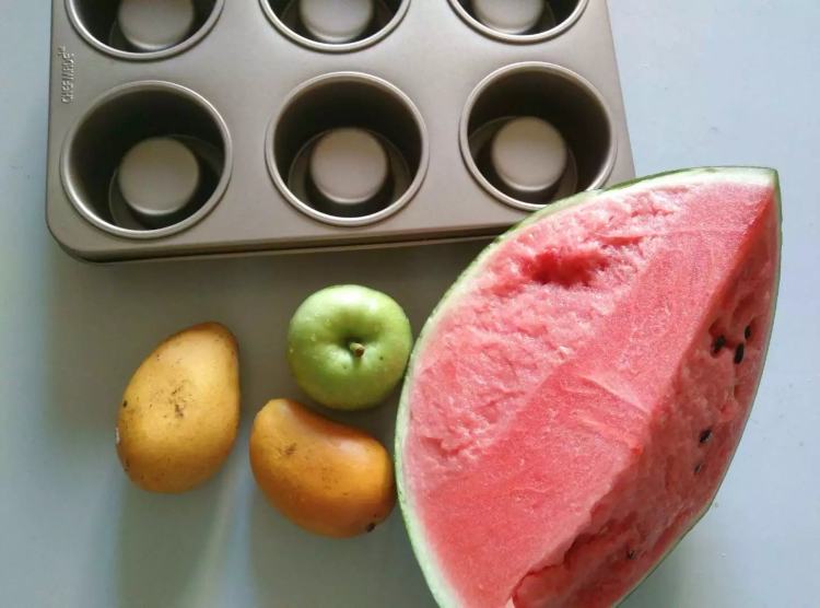 水果酸奶冰杯步骤1