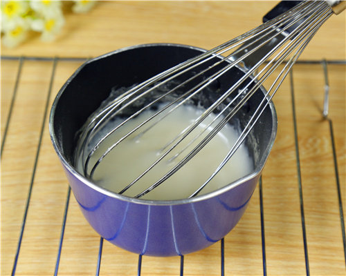 香草酸奶油樱桃冰淇淋步骤6