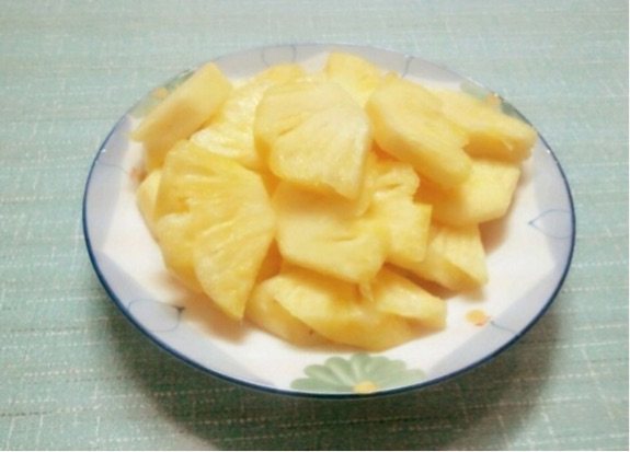 菠萝冰棒步骤1