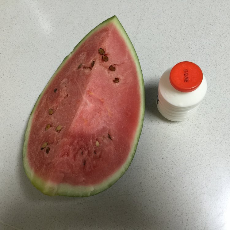 西瓜酸奶冰棒#新鲜从步骤1