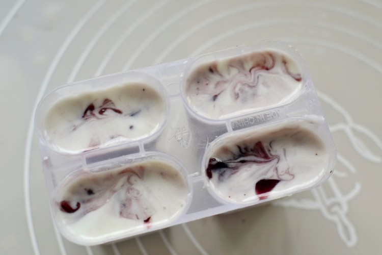 葡萄酸奶棒冰步骤5