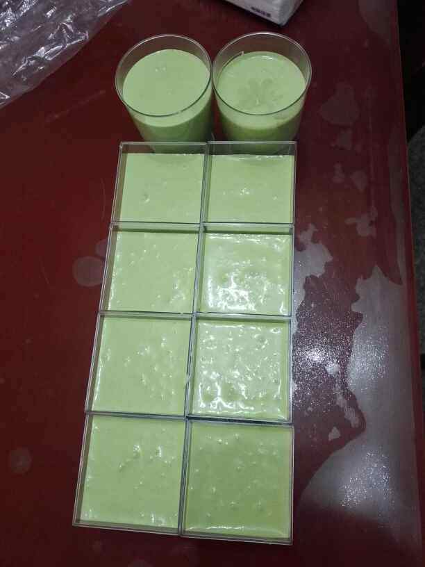 抹茶白巧克力慕斯杯步骤9