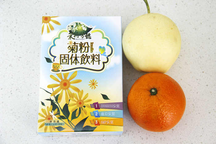 鲜榨蜜梨香橙汁步骤1