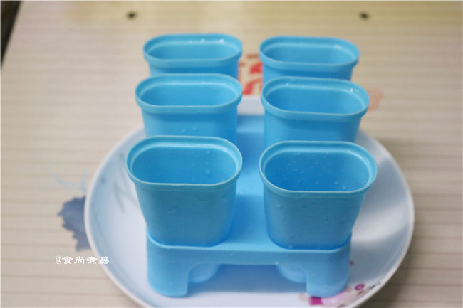 酸奶葡萄干冰棒步骤10